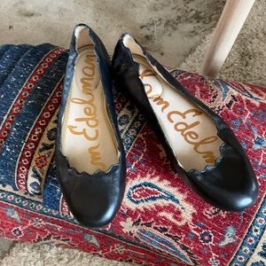 Leather Sam Edelman scalloped flats
